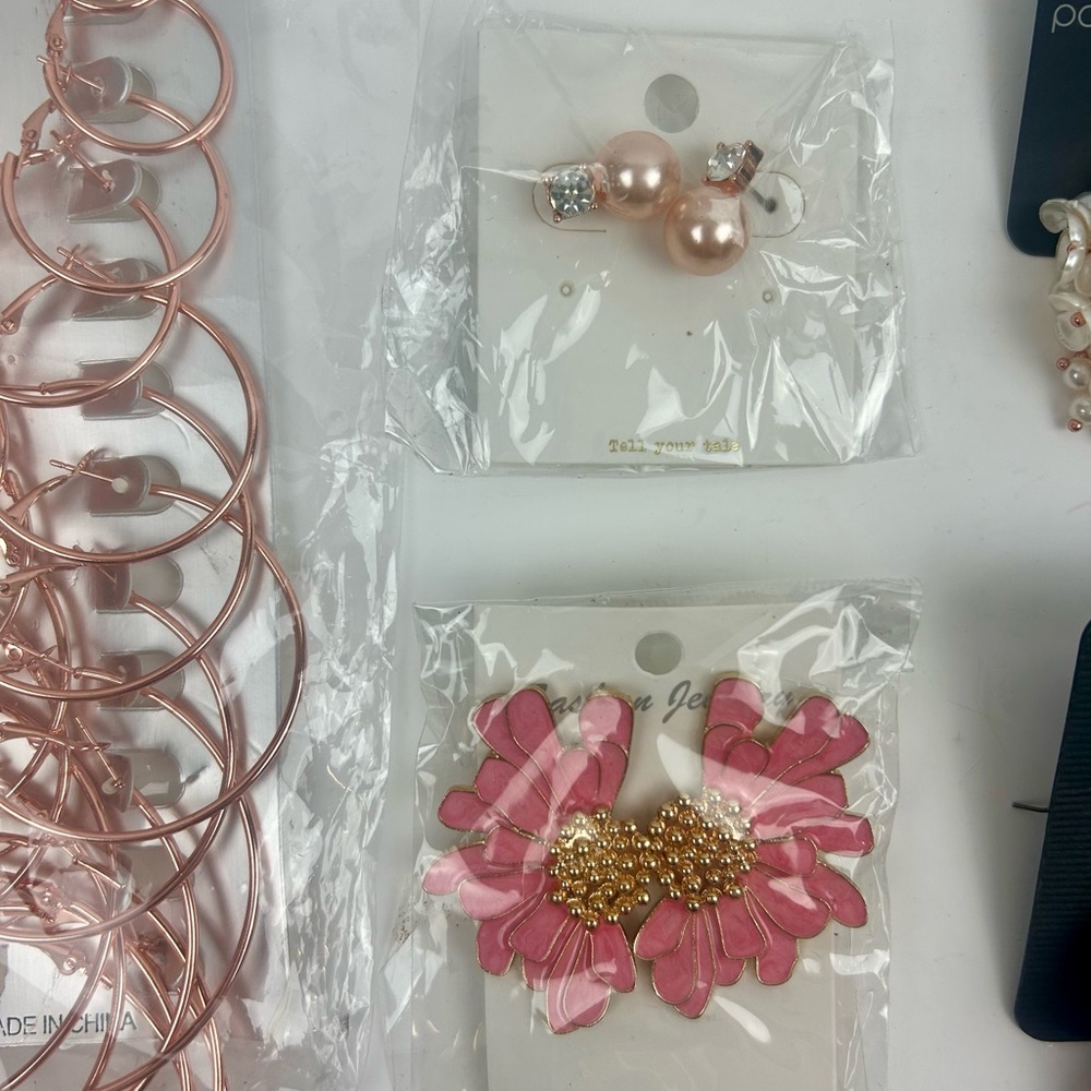 Earring lot - Picture 3 of 4